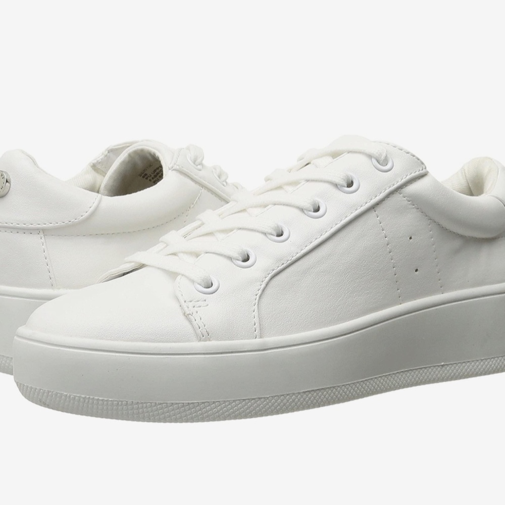 GREAT CONDITION Steve Madden Fashion Sneakers; White; Size 9
